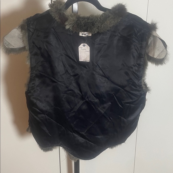 Dyed Rabbit Fur Vest - Picture 7 of 10